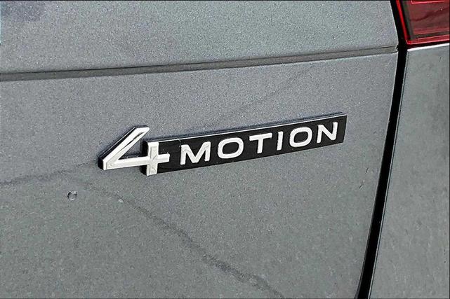 Photo of 2024 Platinum Gray Metallic Volkswagen Tiguan