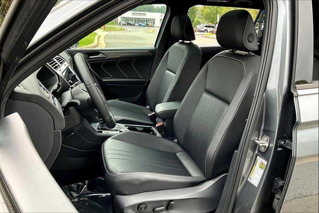 Photo of 2024 Platinum Gray Metallic Volkswagen Tiguan