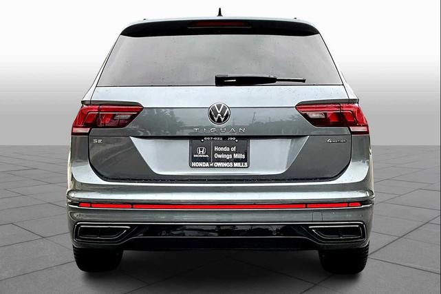 Photo of 2024 Platinum Gray Metallic Volkswagen Tiguan