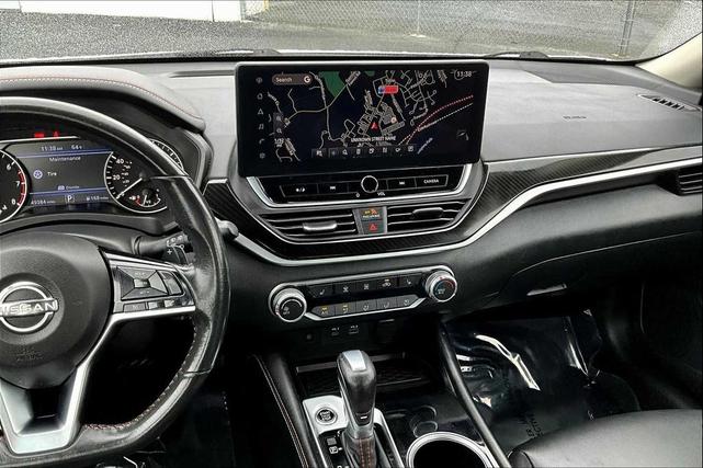 Photo of 2023 Brilliant Silver Metallic Nissan Altima