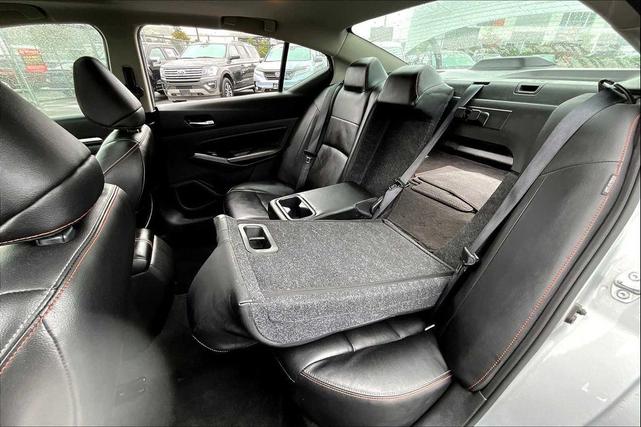 Photo of 2023 Brilliant Silver Metallic Nissan Altima