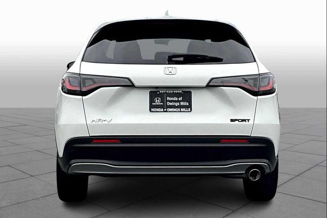 Photo of 2023 Platinum White Pearl Honda HR-V