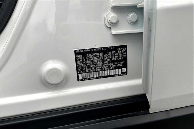 Photo of 2023 Platinum White Pearl Honda HR-V