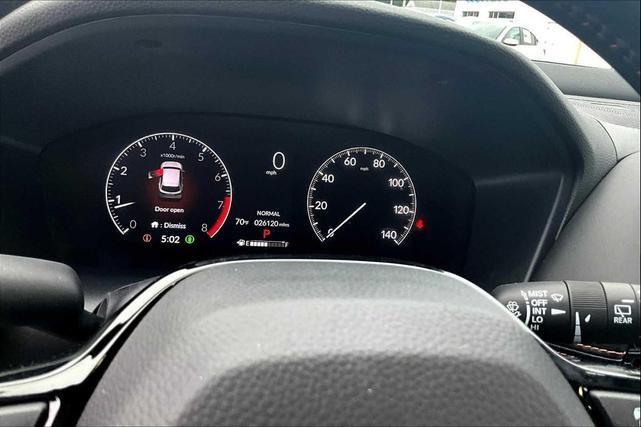 Photo of 2023 Platinum White Pearl Honda HR-V