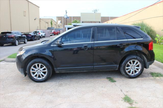 Photo of 2013 Tuxedo Black Metallic Ford Edge