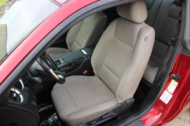 Photo of 2014 Red Ford Mustang