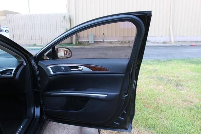 Photo of 2014 Tuxedo Black Lincoln MKZ