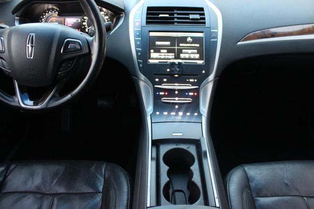 Photo of 2014 Tuxedo Black Lincoln MKZ