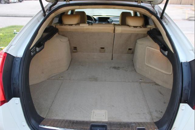 Photo of 2012 White Diamond Pearl Honda Crosstour