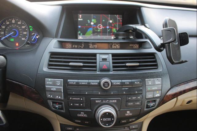 Photo of 2012 White Diamond Pearl Honda Crosstour