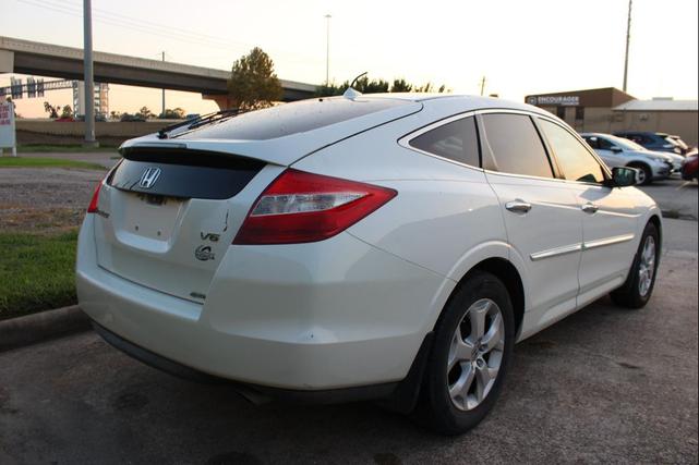 Photo of 2012 White Diamond Pearl Honda Crosstour