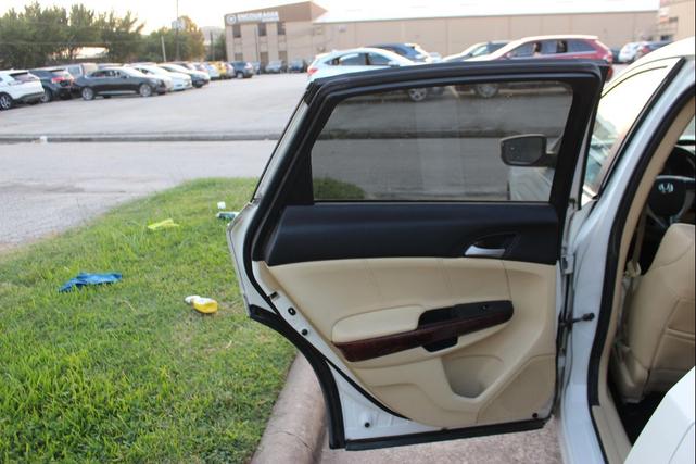 Photo of 2012 White Diamond Pearl Honda Crosstour