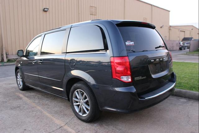 Photo of 2014 True Blue Pearlcoat Dodge Grand Caravan