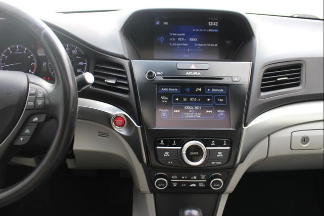 Photo of 2016 Graphite Luster Metallic Acura ILX