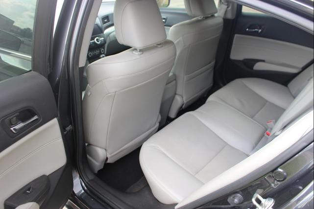 Photo of 2016 Graphite Luster Metallic Acura ILX