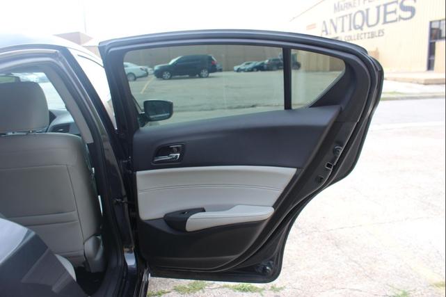 Photo of 2016 Graphite Luster Metallic Acura ILX
