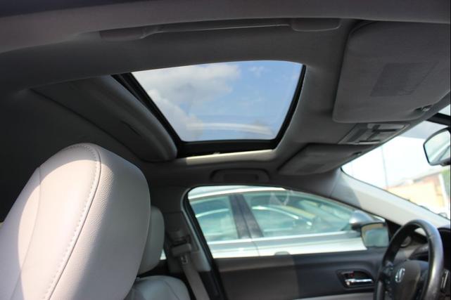 Photo of 2016 Graphite Luster Metallic Acura ILX