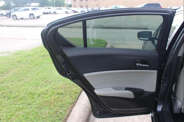 Photo of 2016 Graphite Luster Metallic Acura ILX