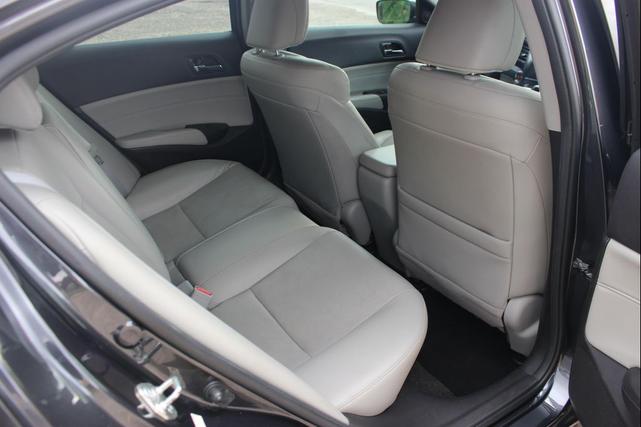 Photo of 2016 Graphite Luster Metallic Acura ILX