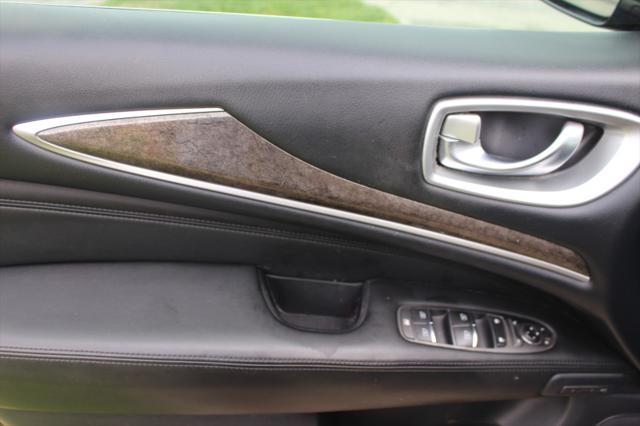 Photo of 2015 Black Obsidian INFINITI QX60