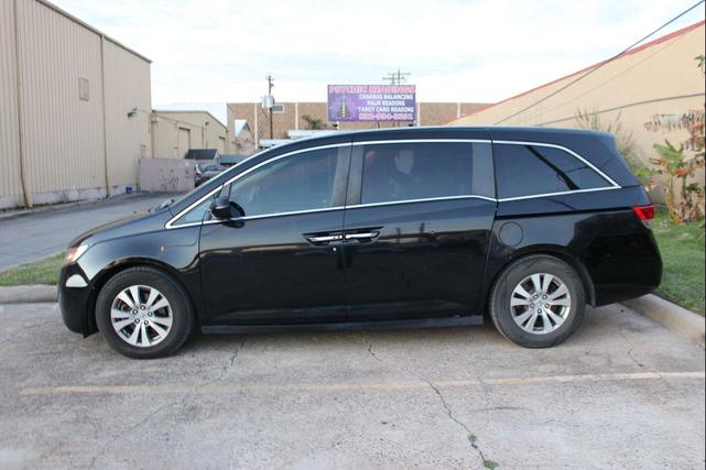 Photo of 2016 Crystal Black Pearl Honda Odyssey