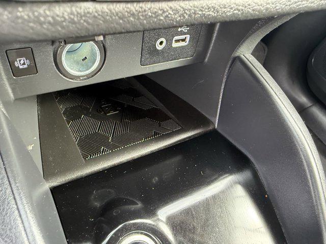 Photo of 2024 Brilliant Silver Metallic Nissan Versa