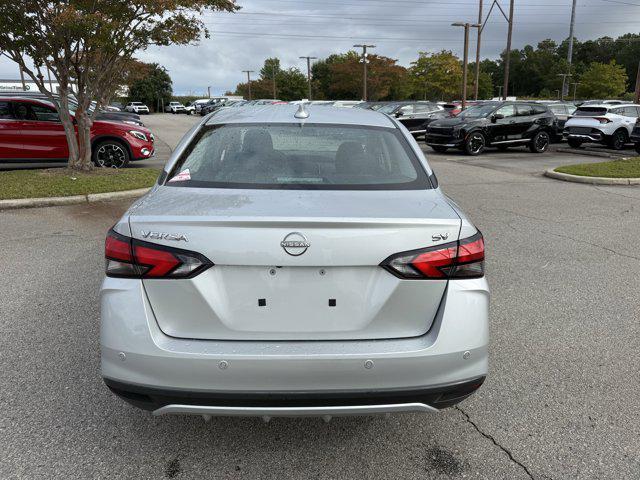 Photo of 2024 Brilliant Silver Metallic Nissan Versa