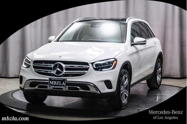 Photo of 2022 Polar White Mercedes-Benz GLC 300