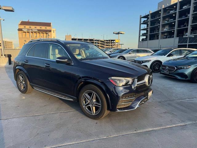 Photo of 2022 Cavansite Blue Metallic Mercedes-Benz GLE 450