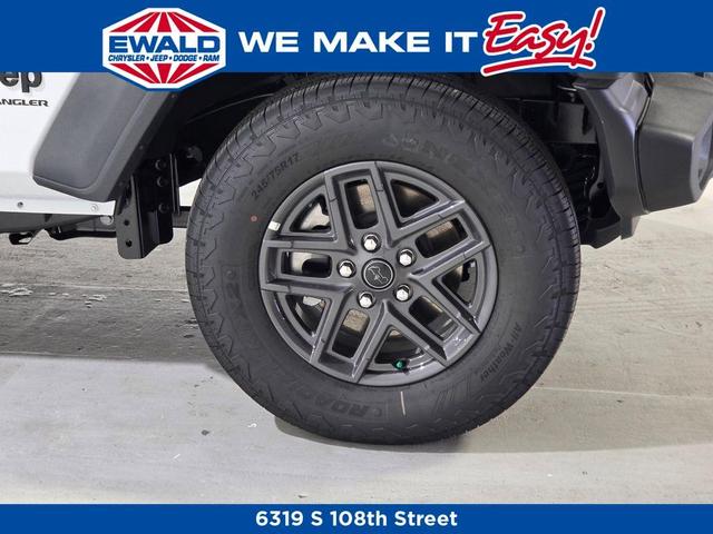 Photo of 2025 Bright White Clearcoat Jeep Wrangler
