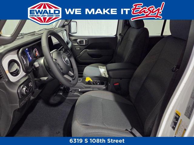 Photo of 2025 Bright White Clearcoat Jeep Wrangler