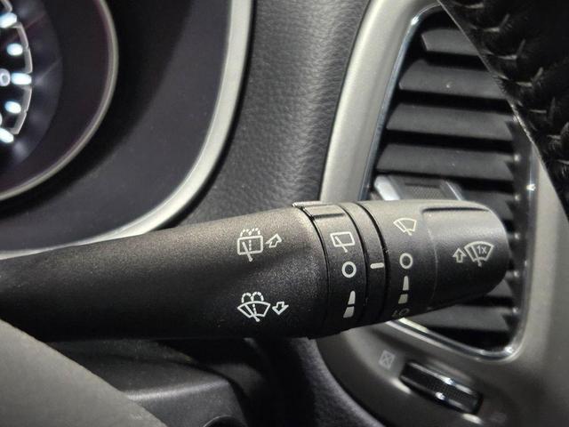 Photo of 2021 Laser Blue Jeep Compass