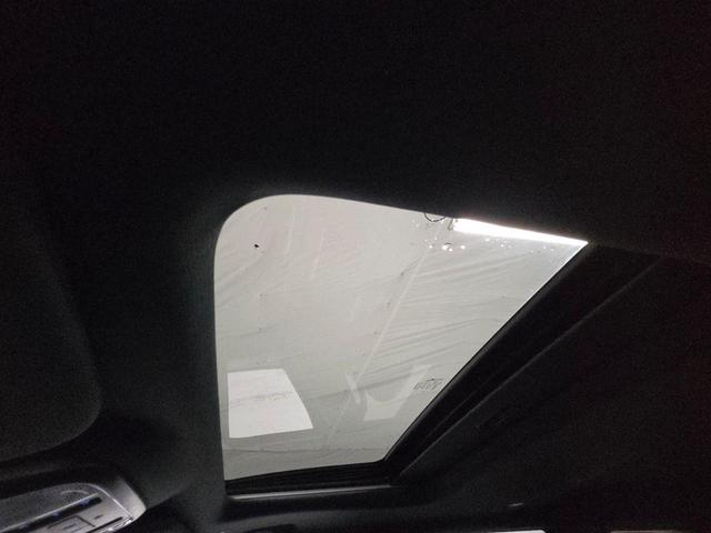 Photo of 2020 Granite Crystal Clearcoat Metallic Jeep Grand Cherokee