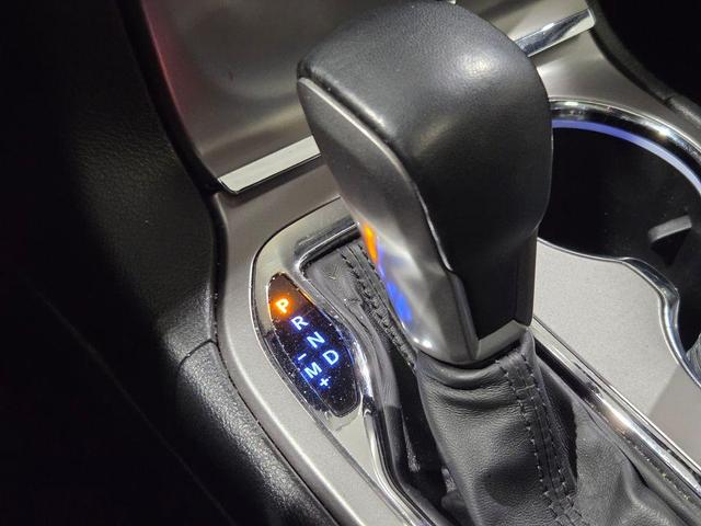 Photo of 2020 Granite Crystal Clearcoat Metallic Jeep Grand Cherokee