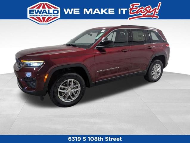 Photo of 2025 Velvet Red Pearlcoat Jeep Grand Cherokee