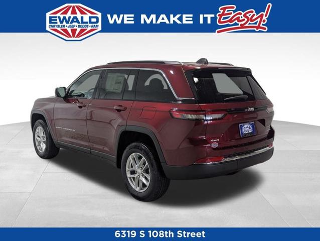 Photo of 2025 Velvet Red Pearlcoat Jeep Grand Cherokee