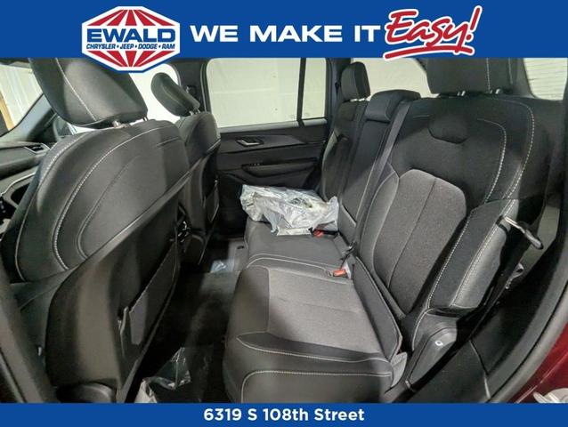 Photo of 2025 Velvet Red Pearlcoat Jeep Grand Cherokee