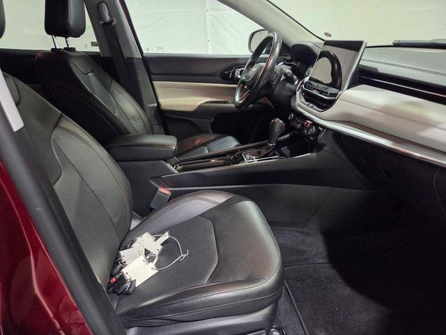 Photo of 2022 Velvet Red Pearlcoat Jeep Compass