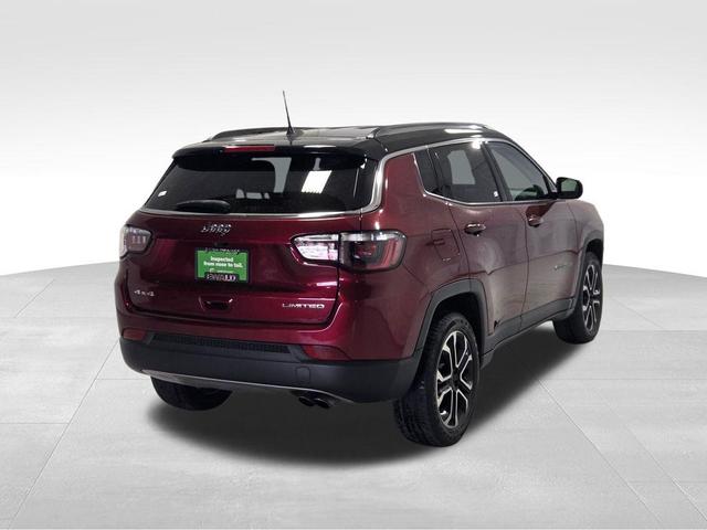 Photo of 2022 Velvet Red Pearlcoat Jeep Compass