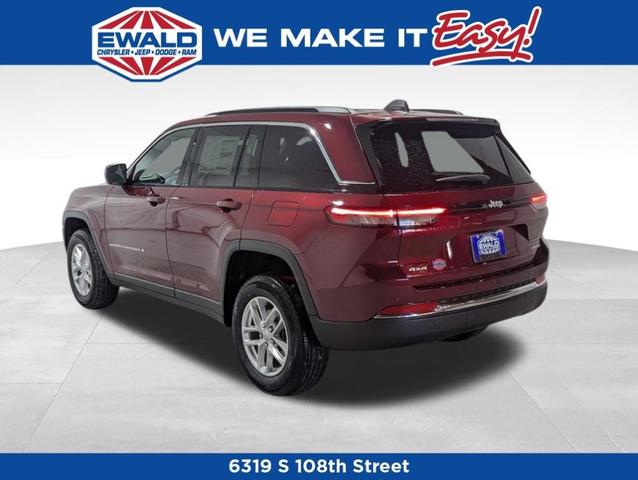 Photo of 2025 Velvet Red Pearlcoat Jeep Grand Cherokee