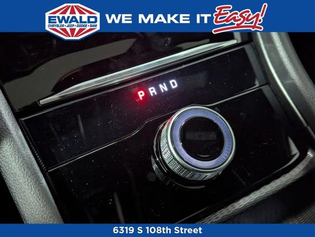 Photo of 2025 Velvet Red Pearlcoat Jeep Grand Cherokee