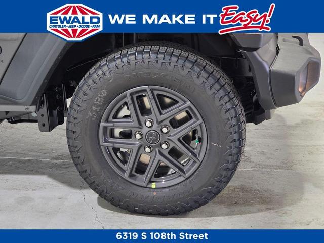 Photo of 2025 Granite Crystal Clearcoat Metallic Jeep Wrangler