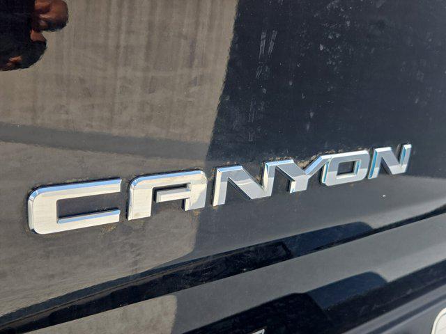 Photo of 2016 Onyx Black GMC Canyon