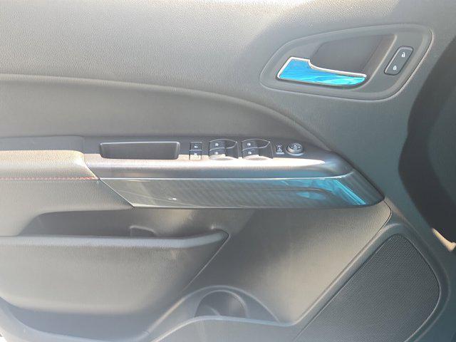 Photo of 2016 Onyx Black GMC Canyon
