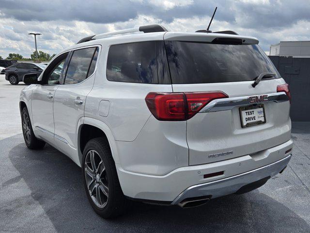 Photo of 2019 White Frost Tricoat GMC Acadia