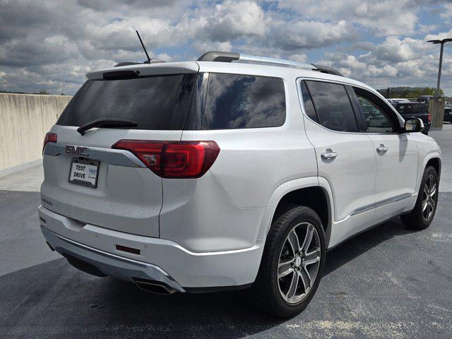 Photo of 2019 White Frost Tricoat GMC Acadia