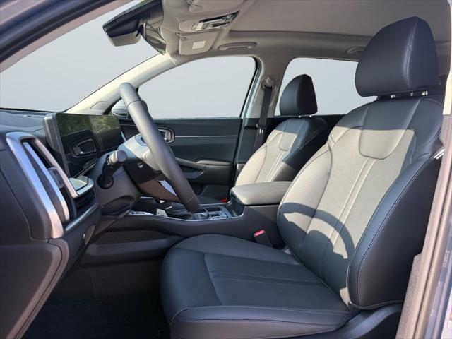 Photo of 2025 Everlasting Silver Kia Sorento