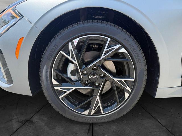 Photo of 2025 Steel Matte Gray Kia K5