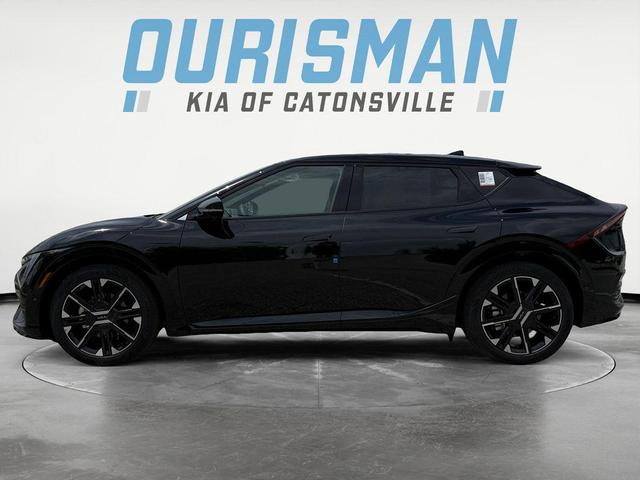 Photo of 2025 Ebony Kia EV6