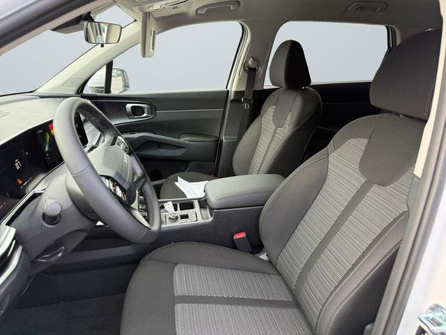 Photo of 2026 White Pearl Kia Sorento